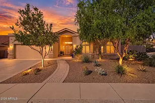 13602 S 37th St, Phoenix, AZ 85044 - Photo 1