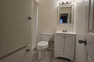 5011 W MacKenzie Dr, Phoenix, AZ 85031 - Photo 17