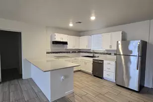 5011 W MacKenzie Dr, Phoenix, AZ 85031 - Photo 5