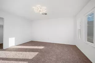 7245 S 41st Dr, Phoenix, AZ 85041 - Photo 19