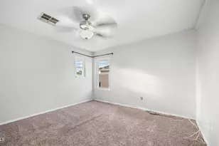 7245 S 41st Dr, Phoenix, AZ 85041 - Photo 27