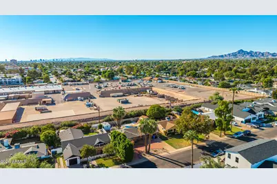 2940 N 53rd Place, Phoenix, AZ 85018 - Photo 31