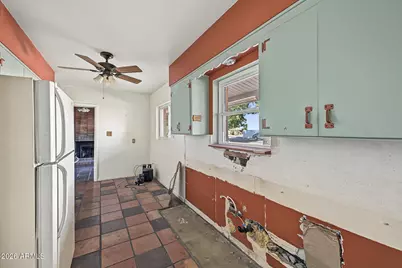 2940 N 53rd Place, Phoenix, AZ 85018 - Photo 13