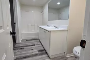 6725 N 55th Ave, Glendale, AZ 85301 - Photo 21