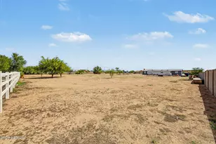 3062 W Smoketree St, Apache Junction, AZ 85120 - Photo 41