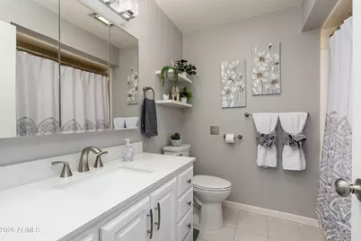 16846 N Meadow Park Drive, Sun City, AZ 85351 - Photo 17