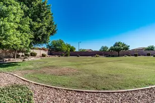 7910 W Briden Ln, Peoria, AZ 85383 - Photo 33