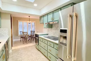 18442 N 104th Ave, Sun City, AZ 85373 - Photo 5