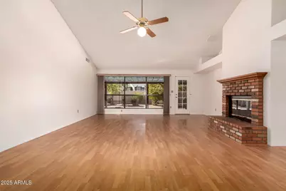 5860 W Saragosa Street, Chandler, AZ 85226 - Photo 7