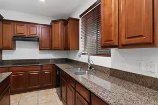 9011 W Red Fox Rd, Peoria, AZ 85383 - Photo 17