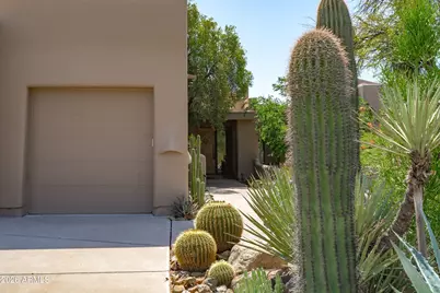 9250 E Whitethorn Circle, Scottsdale, AZ 85266 - Photo 11