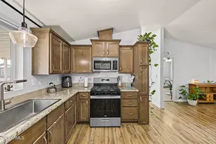 7810 W Peoria Ave, Peoria, AZ 85345 - Photo 15