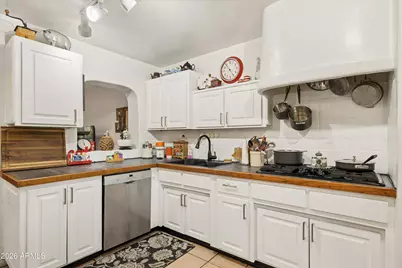 1929 E Clarendon Avenue, Phoenix, AZ 85016 - Photo 13