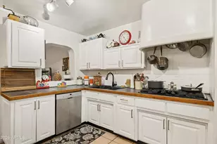 1929 E Clarendon Ave, Phoenix, AZ 85016 - Photo 13