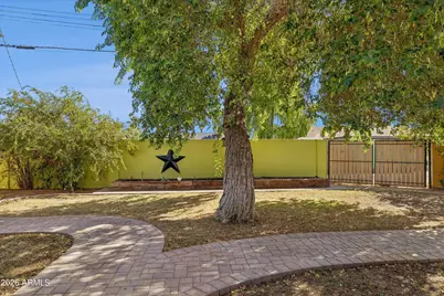 1929 E Clarendon Avenue, Phoenix, AZ 85016 - Photo 59