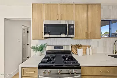 1330 E Catalina Drive, Phoenix, AZ 85014 - Photo 21