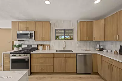1330 E Catalina Drive, Phoenix, AZ 85014 - Photo 19