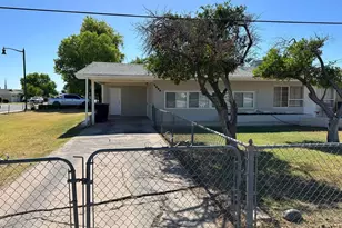 129 N Elm St, Gilbert, AZ 85234 - Photo 3