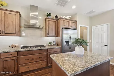 253 E Alcatara Avenue, Queen Creek, AZ 85140 - Photo 13