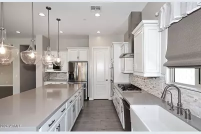 8772 W Brooklite Lane, Peoria, AZ 85383 - Photo 11