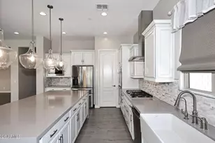 8772 W Brooklite Ln, Peoria, AZ 85383 - Photo 11