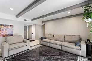131 E Riviera Dr, Tempe, AZ 85282 - Photo 5