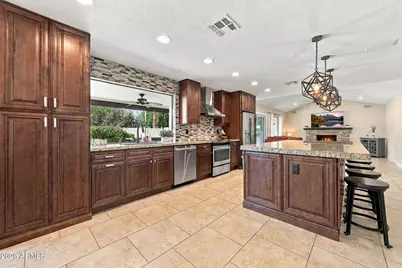 4438 E Voltaire Avenue, Phoenix, AZ 85032 - Photo 11