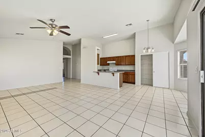 5458 N 77th Drive, Glendale, AZ 85303 - Photo 7