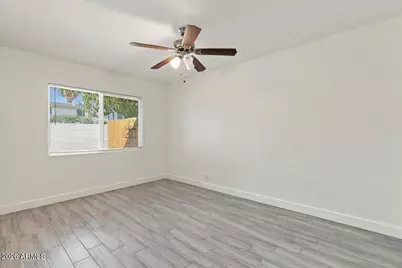 2535 E Clarendon Avenue #Apt 3, Phoenix, AZ 85016 - Photo 13
