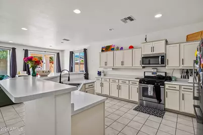 26065 W Quail Avenue, Buckeye, AZ 85396 - Photo 5