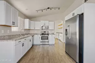 417 S Ash St, Gilbert, AZ 85233 - Photo 11