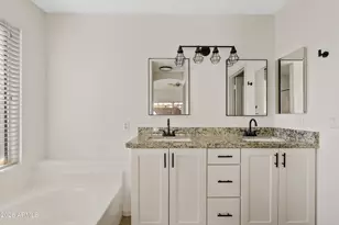 417 S Ash St, Gilbert, AZ 85233 - Photo 15