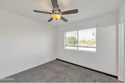 749 E Montebello Avenue #229, Phoenix, AZ 85014 - Photo 11