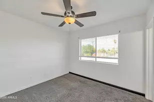 749 E Montebello Ave, Phoenix, AZ 85014 - Photo 11