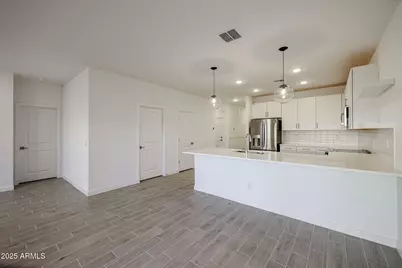 7986 W Frier Drive, Glendale, AZ 85303 - Photo 13
