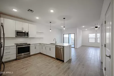 7986 W Frier Drive, Glendale, AZ 85303 - Photo 9