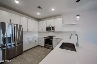 7986 W Frier Drive, Glendale, AZ 85303 - Photo 11
