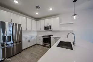 7986 W Frier Dr, Glendale, AZ 85303 - Photo 11