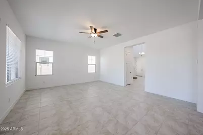 7662 W Crabapple Drive, Peoria, AZ 85383 - Photo 9
