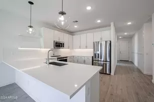 7908 W Frier Dr, Glendale, AZ 85303 - Photo 5