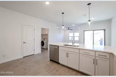 7908 W Frier Drive, Glendale, AZ 85303 - Photo 7