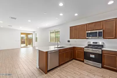 12535 W Kaler Drive, Glendale, AZ 85307 - Photo 11