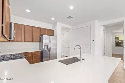 12535 W Kaler Drive, Glendale, AZ 85307 - Photo 13