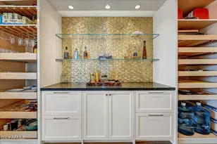 7181 E Camelback Rd, Scottsdale, AZ 85251 - Photo 19