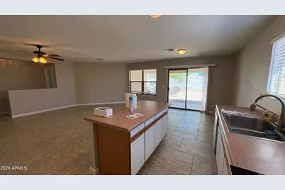 15774 W Watson Lane, Surprise, AZ 85379 - Photo 7
