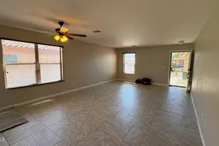 15774 W Watson Ln, Surprise, AZ 85379 - Photo 5