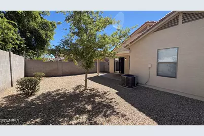 15774 W Watson Lane, Surprise, AZ 85379 - Photo 27