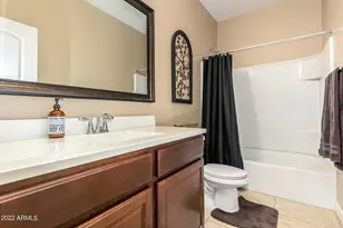 9244 W Denton Ln, Glendale, AZ 85305 - Photo 15