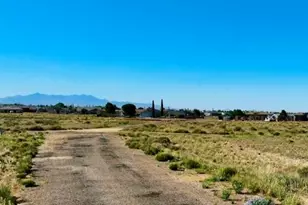 10418 N Wood Camp Dr, Kingman, AZ 86401 - Photo 1