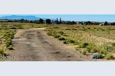 10404 Wood Camp Drive #-, Kingman, AZ 86401 - Photo 3